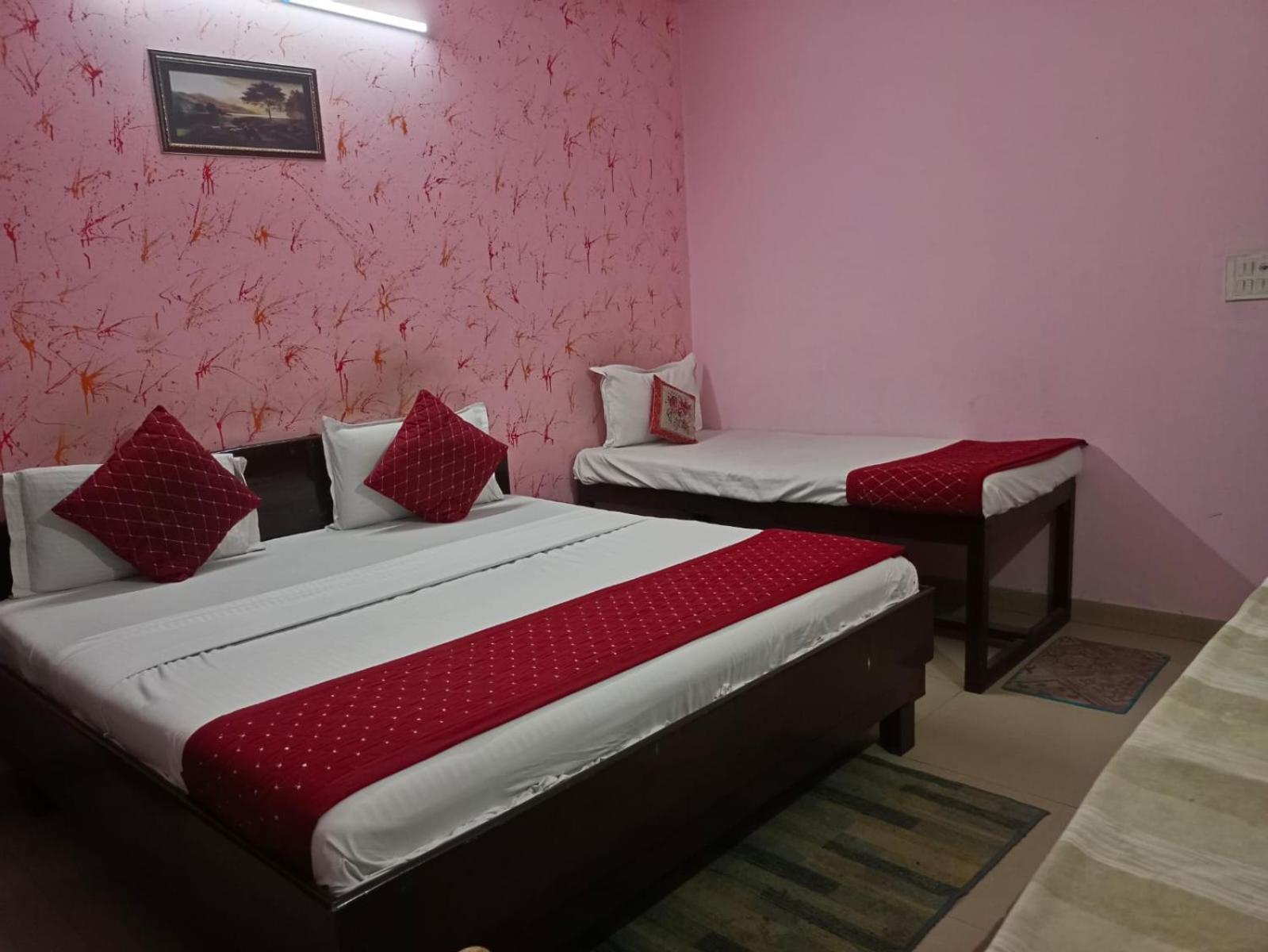 Airport Hotel Pariksheet Inn ニューデリー エクステリア 写真